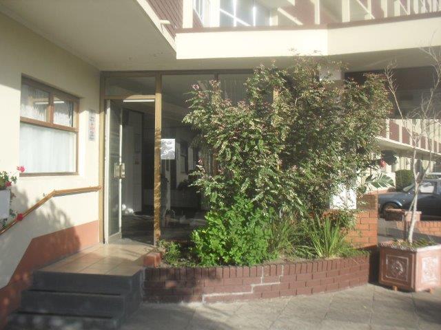 To Let 2 Bedroom Property for Rent in Claremont Western Cape